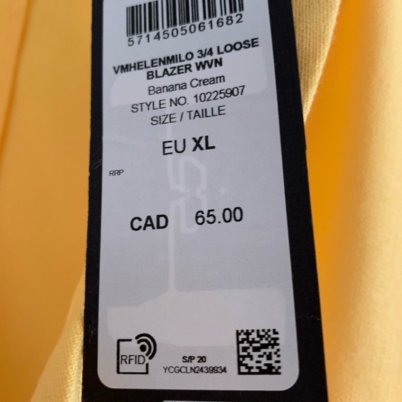 Gorgeous banana cream colour loose linen jacket/blazer - Picture 5 of 5